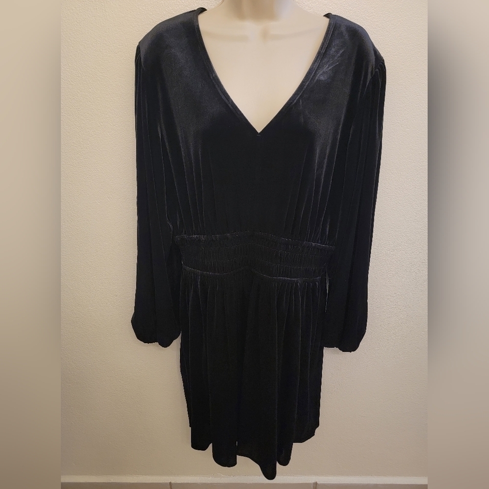 NWT Gap Ladies Velour Smocked Mini Dress